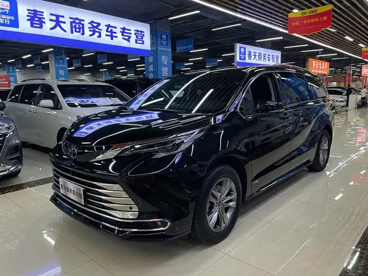 Toyota Sienna 2024, арт. CN-3737188 — фото 1