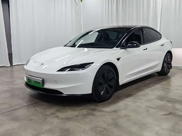 Tesla Model 3 2025, арт. CN-3748924 — фото 1