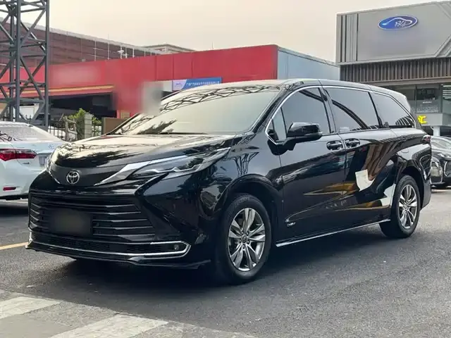 Toyota Sienna 2024, арт. CN-3756449 — фото 1