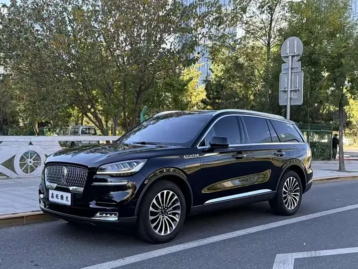 Lincoln Aviator 2023, арт. CN-3757572 — фото 1