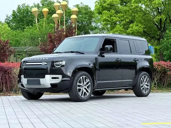 Land Rover Defender 2024, арт. CN-3768019 — фото 1