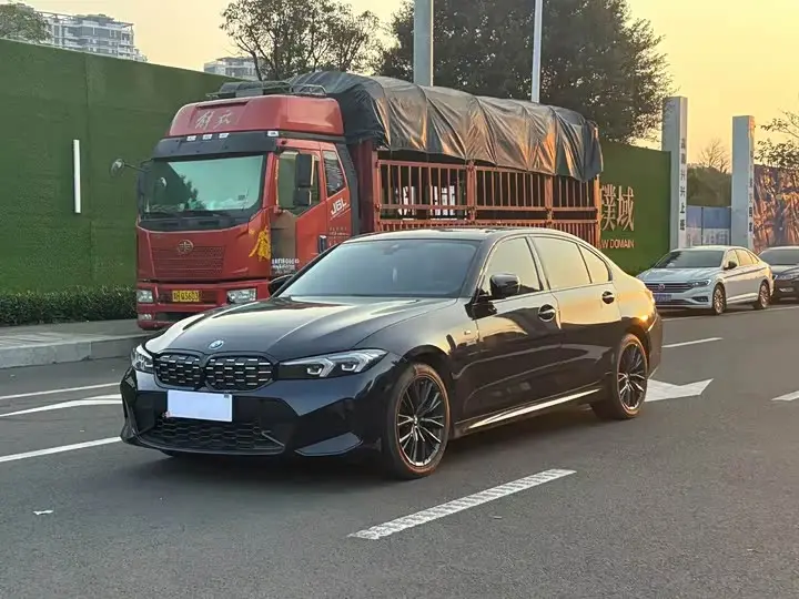 BMW 3 Series 2024, арт. CN-376889 — фото 1