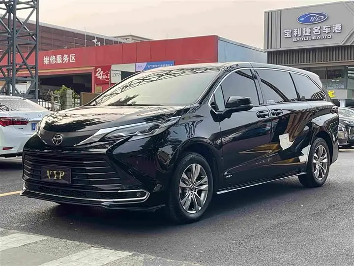 Toyota Sienna 2024, арт. CN-3769764 — фото 1