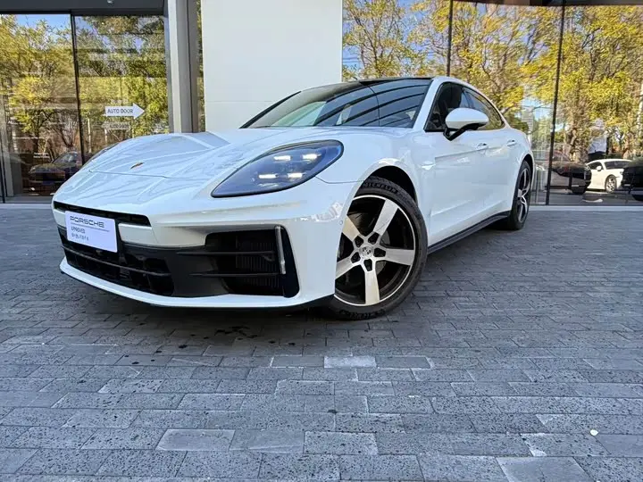 Porsche Panamera 2024, арт. CN-3774883 — фото 1