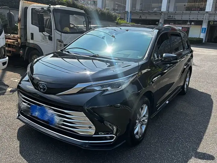 Toyota Sienna 2021, арт. CN-3790617 — фото 1