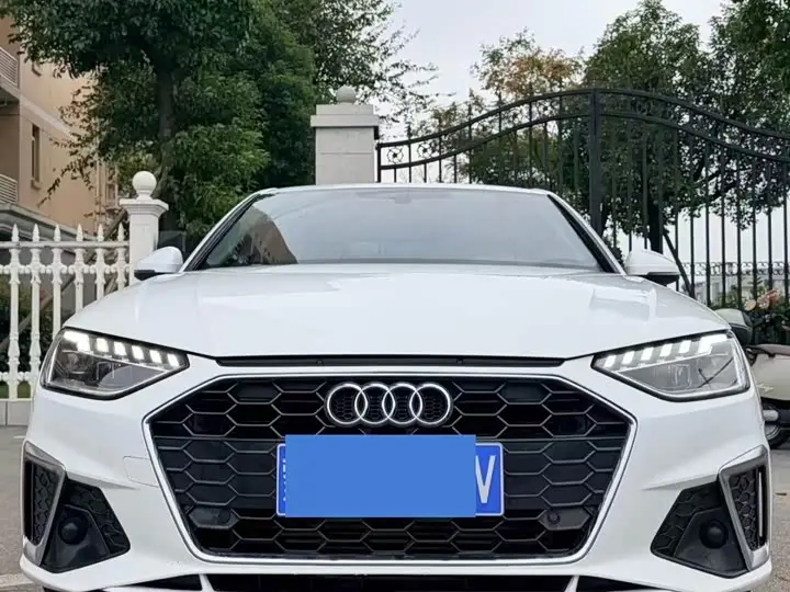 Audi A4L 2022, арт. CN-3812349 — фото 1