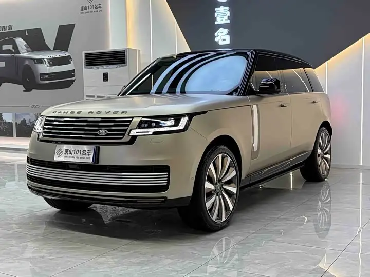 Land Rover Range Rover 2023, фото из объявления