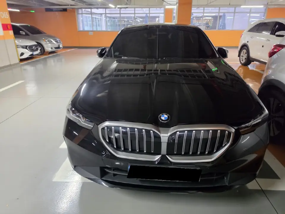 BMW 5 Series 2023, арт. KR-3815658 — фото 1