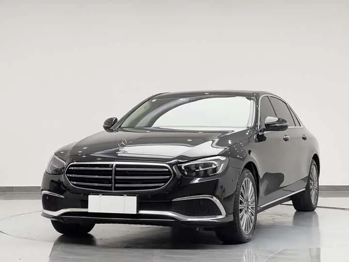 Mercedes-Benz E-Class 2023, арт. CN-3833320 — фото 1