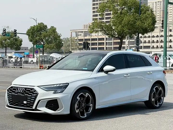 Audi A3 2023, арт. CN-3857534 — фото 1