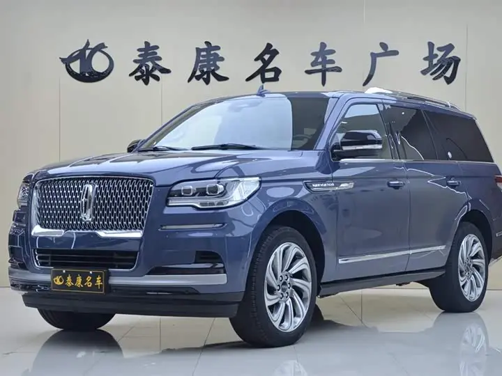 Lincoln Navigator 2022, арт. CN-754889 — фото 1